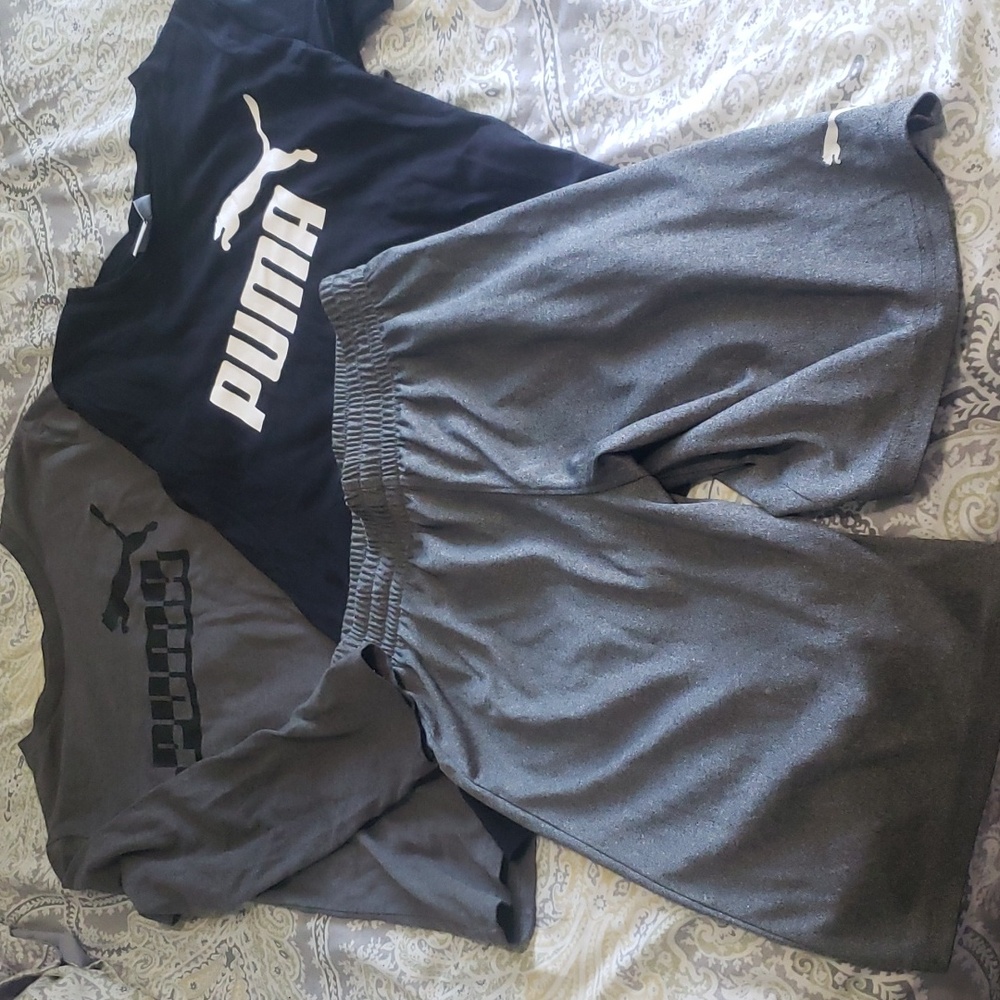 Puma youth M lot of two shirts and shorts
